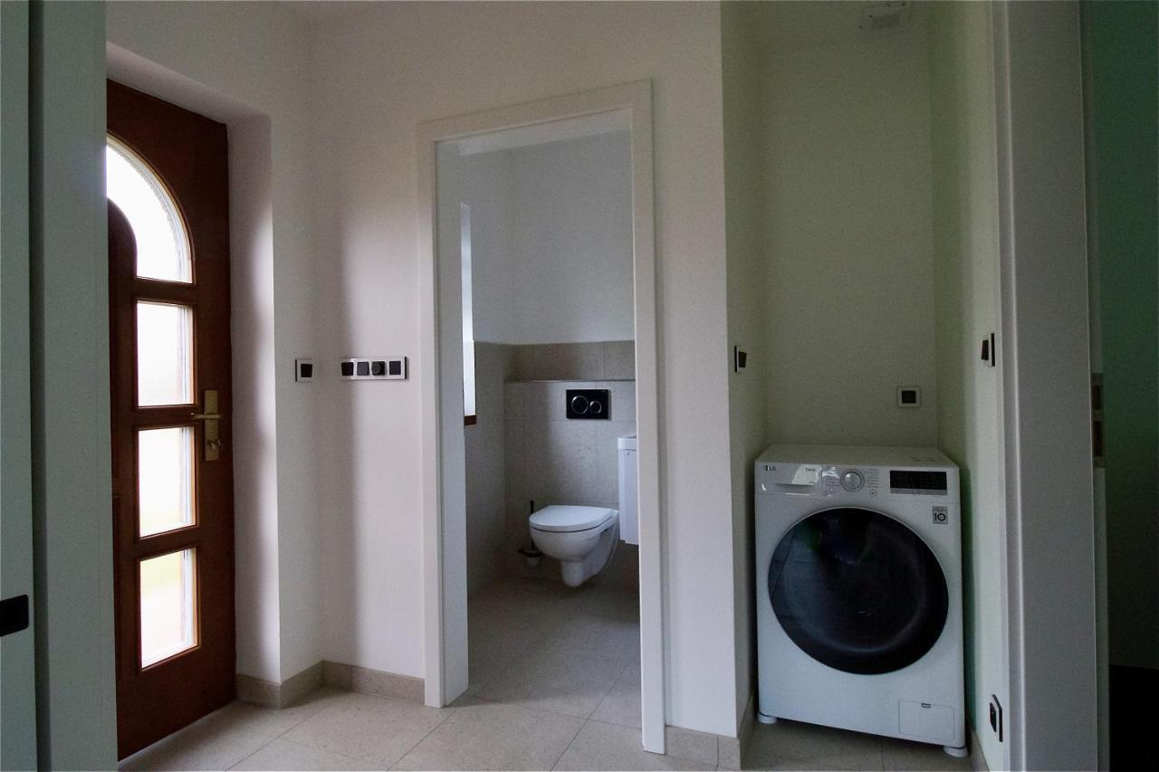 Apartman Uprostred Trojuhelniku Praha - Karlovy Vary - Plzen Kolesovice Exterior foto