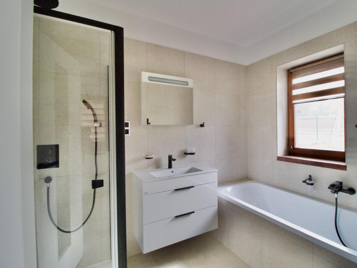 Apartman Uprostred Trojuhelniku Praha - Karlovy Vary - Plzen Kolesovice Exterior foto